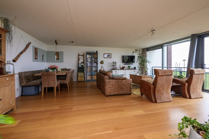 Foto 24 van Veldweg 8