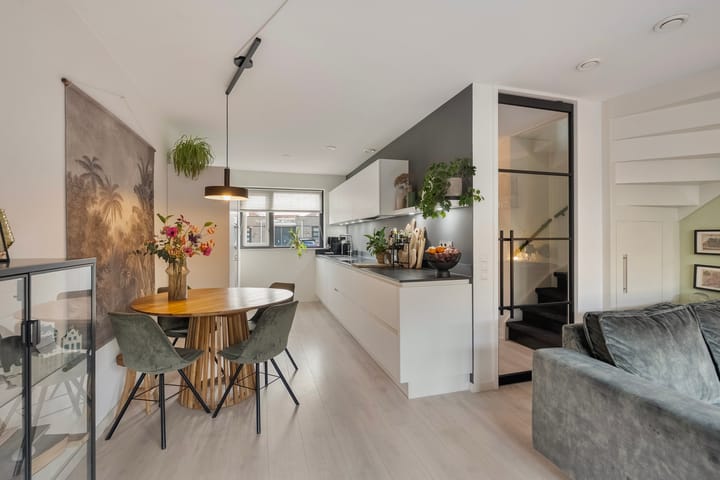 Photo 3 of Topaaslaan 16