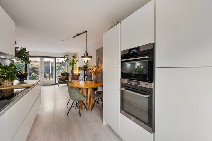 Photo 18 of Topaaslaan 16