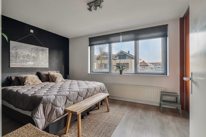 Photo 22 of Topaaslaan 16