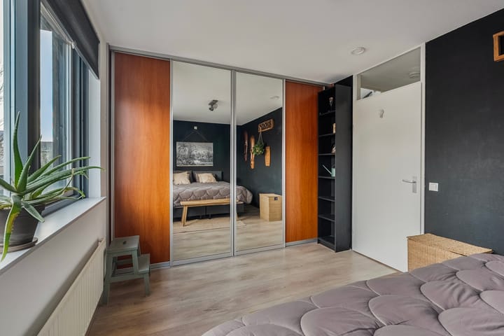 Photo 24 of Topaaslaan 16