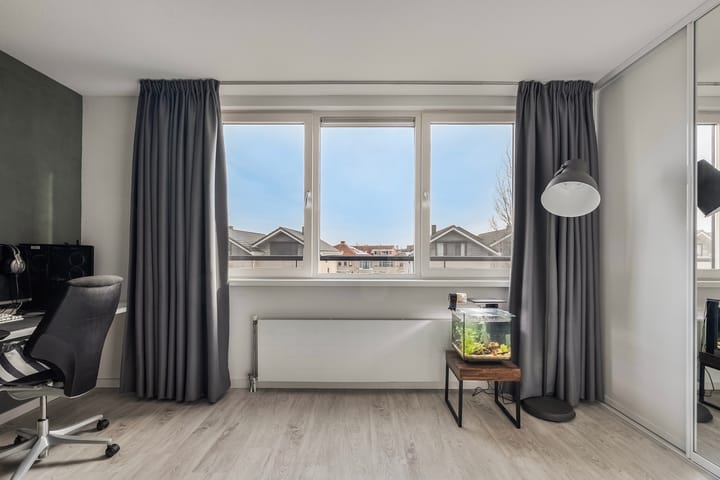 Photo 33 of Topaaslaan 16