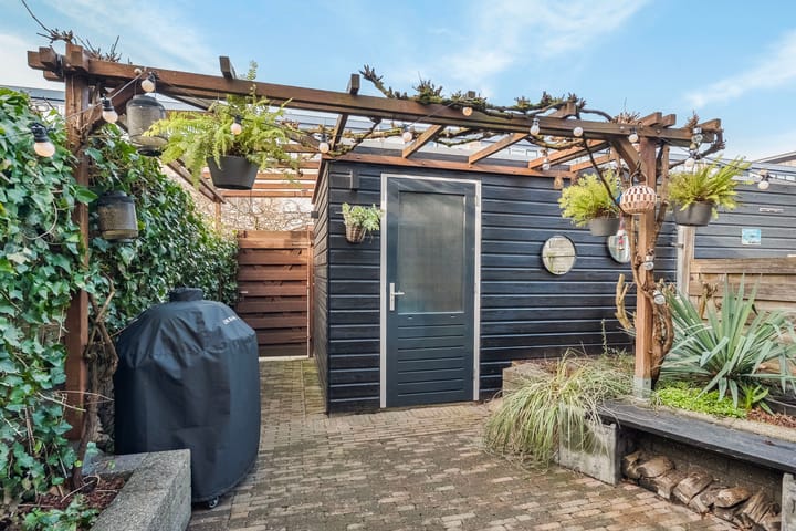 Photo 35 of Topaaslaan 16