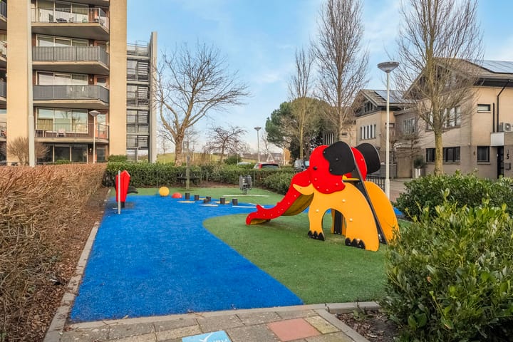 Photo 42 of Topaaslaan 16