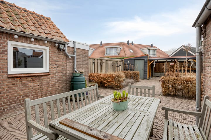 Photo 29 of Julianastraat 17