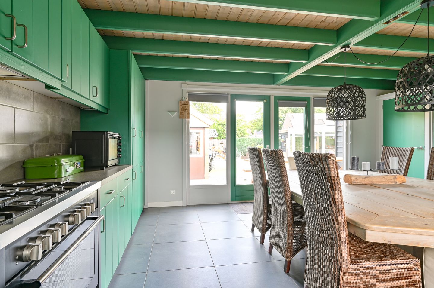 Photo 14 of Burgemeester Tonckensstraat 30