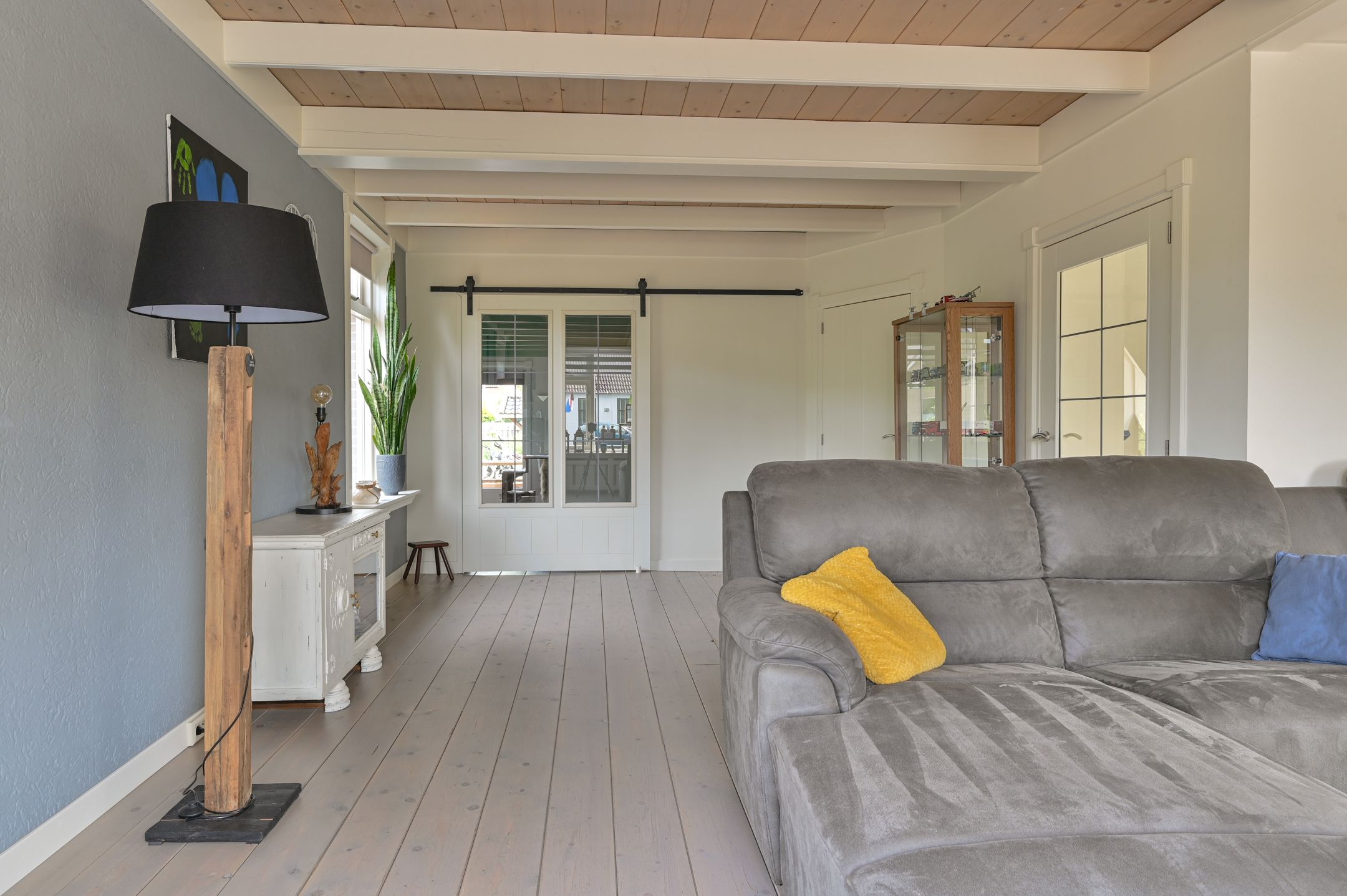 Photo 12 of Burgemeester Tonckensstraat 30