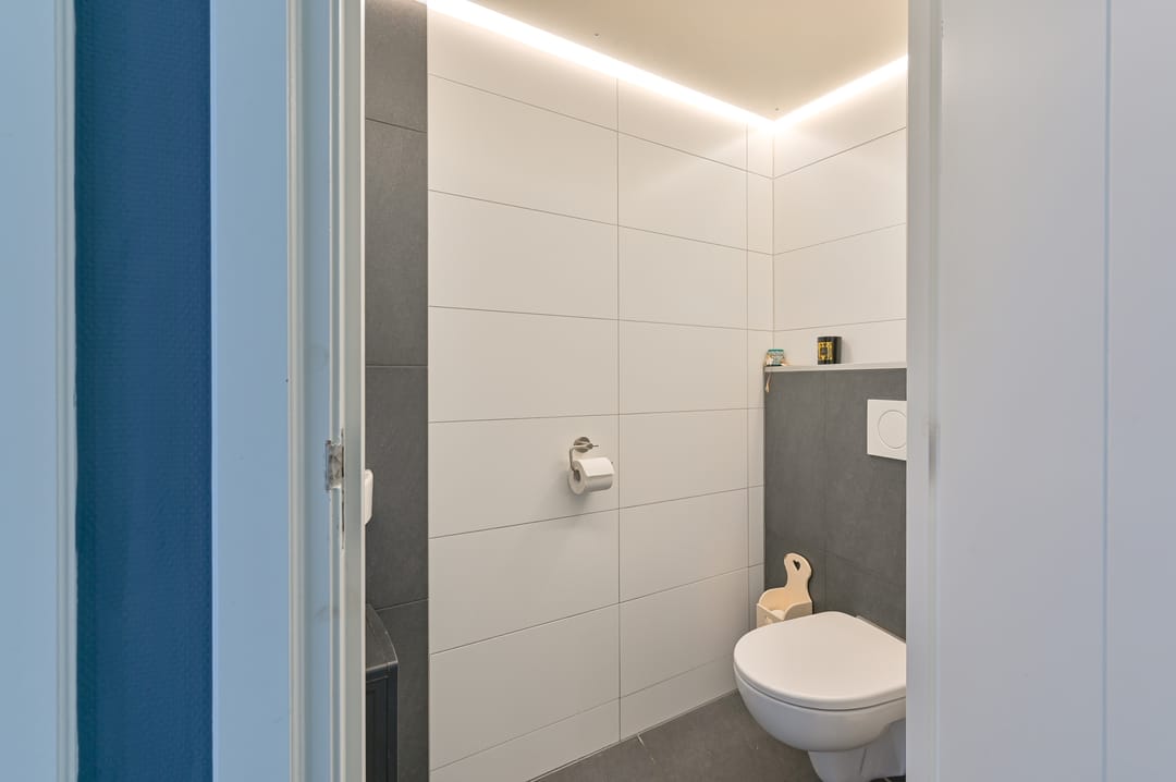 Photo 22 of Burgemeester Tonckensstraat 30