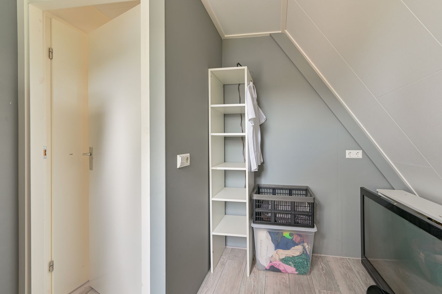 Photo 29 of Burgemeester Tonckensstraat 30