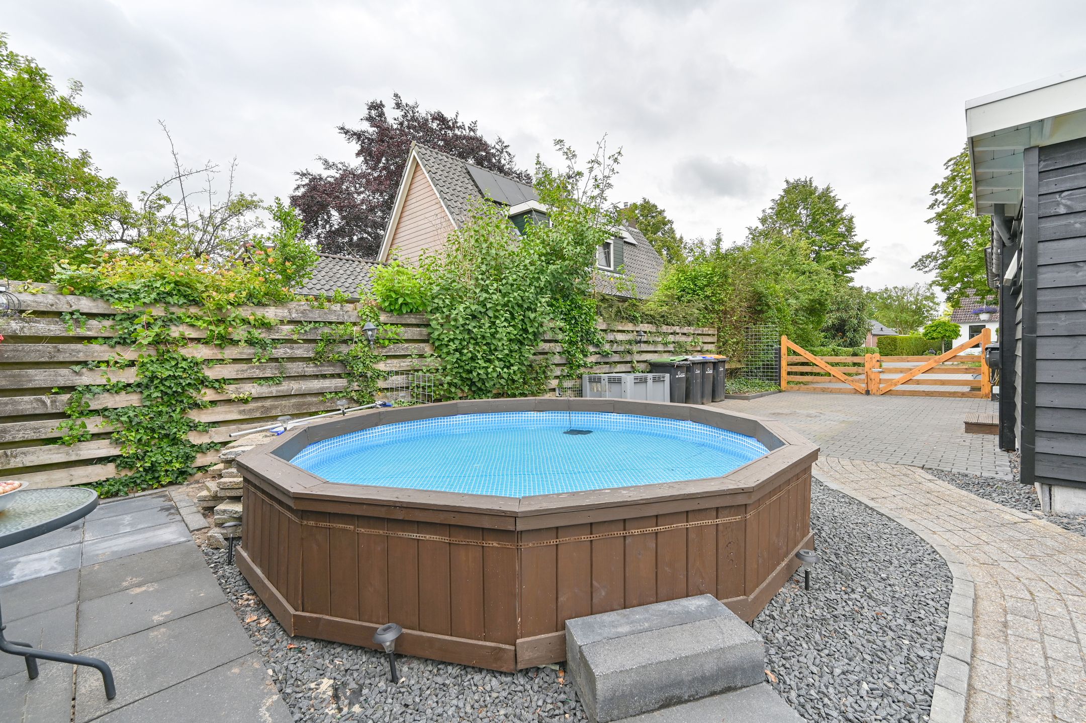 Photo 39 of Burgemeester Tonckensstraat 30