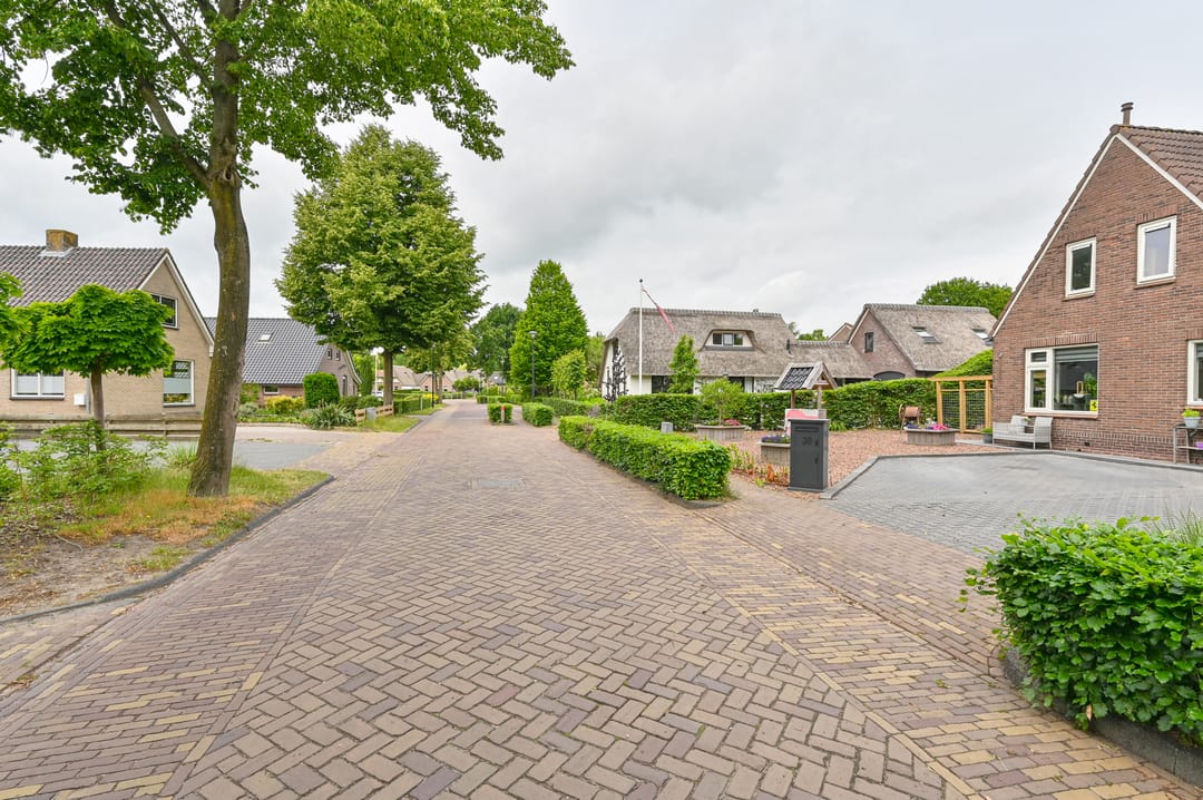 Photo 43 of Burgemeester Tonckensstraat 30