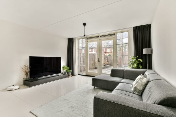 Photo 2 of Jane Addamslaan 33