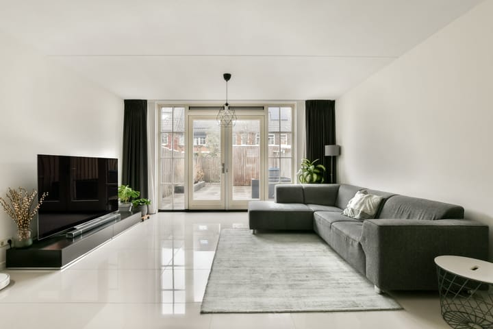 Photo 3 of Jane Addamslaan 33