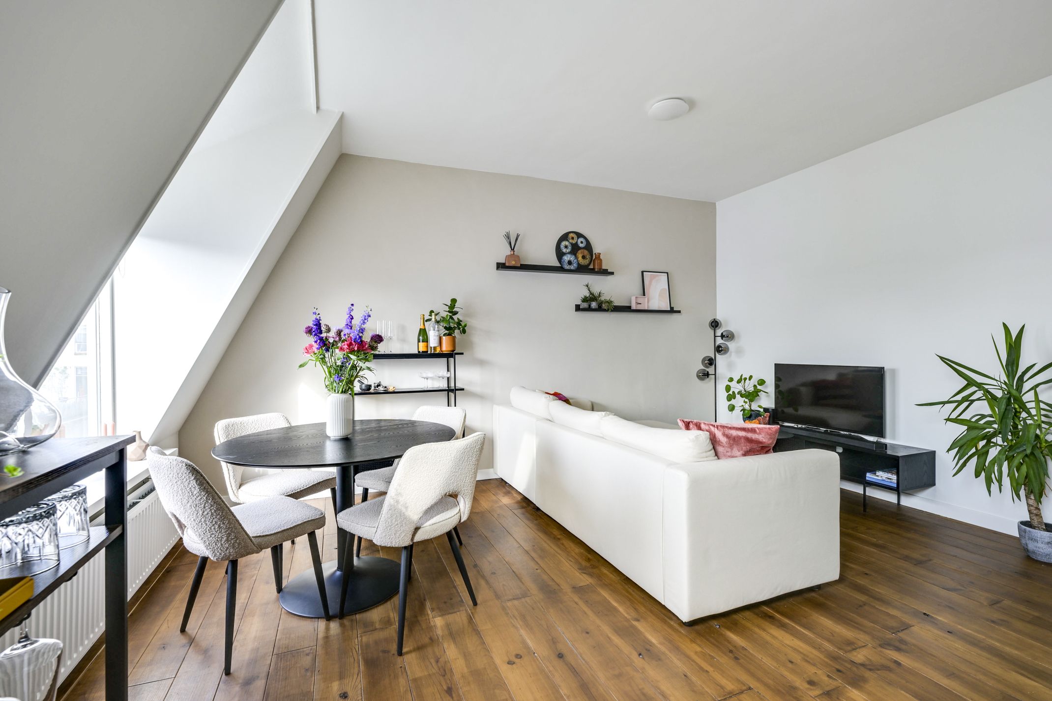 Foto 12 van Jacob Catsstraat 27-B