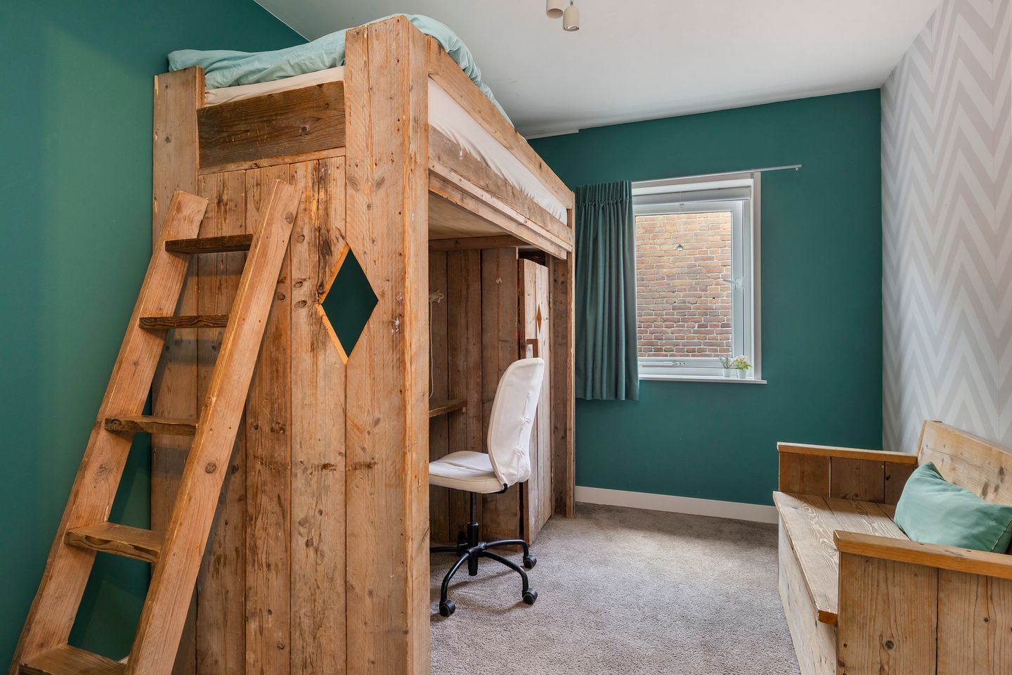 Foto 44 van Hendrik van Viandenstraat 32