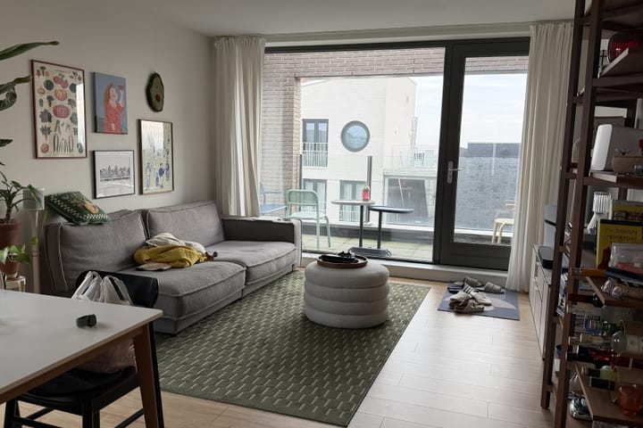 Photo 2 of Oostenburgermiddenstraat 661