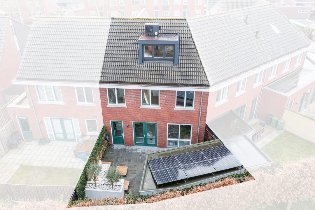 Foto 2 van Klokstaart 13