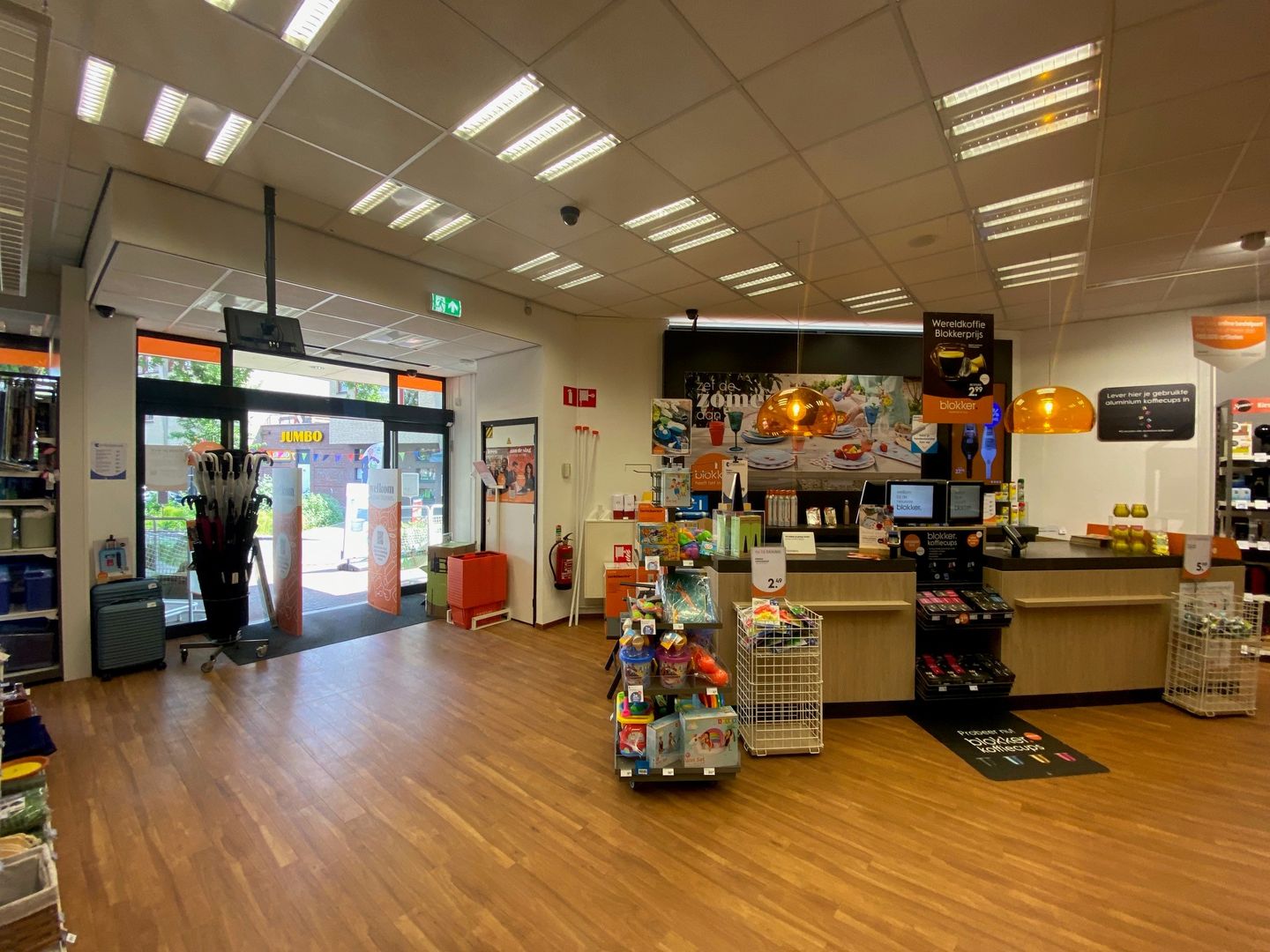 View photo 4 of Brink 28