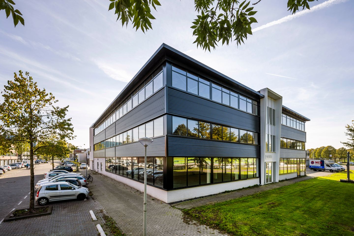 Bekijk foto 1 van Jan Rebelstraat 24