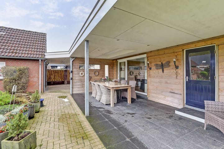 Photo 4 of Postbaan 15