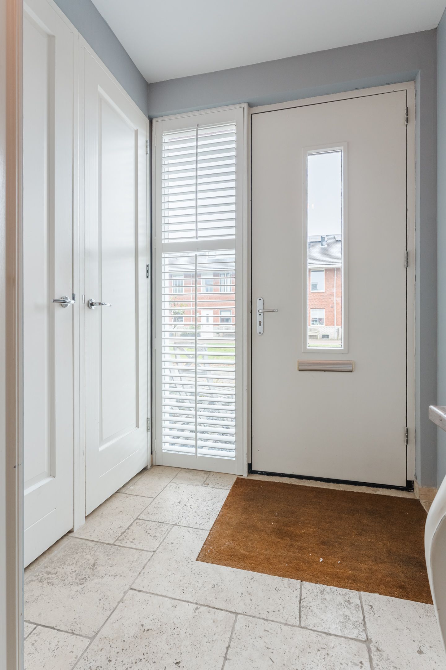 Foto 3 van Slechtvalk 6