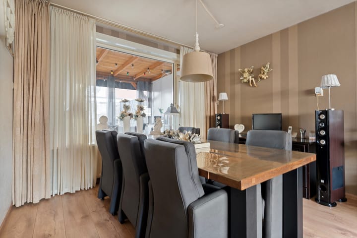 Foto 10 van Posthoorn 33