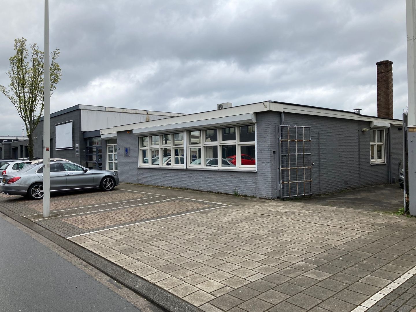 View photo 1 of Elementenstraat 10