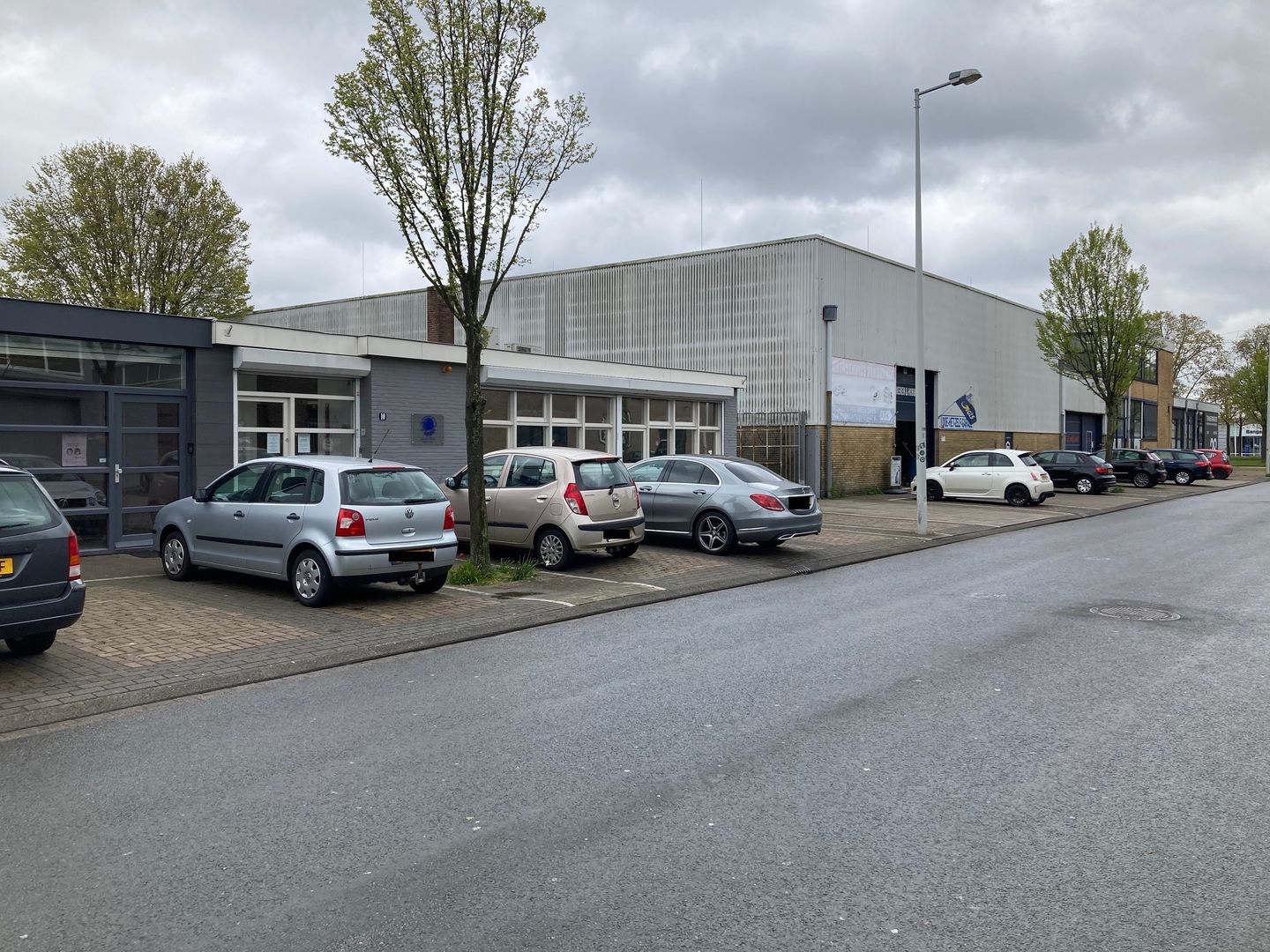 View photo 4 of Elementenstraat 10