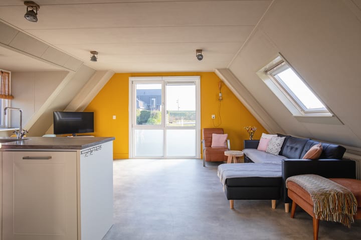 Photo 22 of De Ruyterstraat 1-A