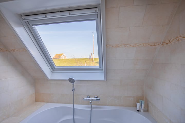 Photo 30 of De Ruyterstraat 1-A