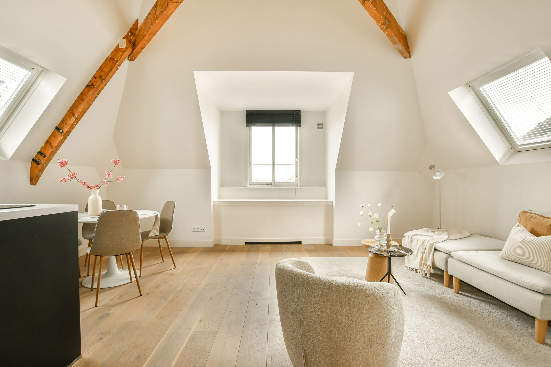 Photo 3 of Sophialaan 19-E