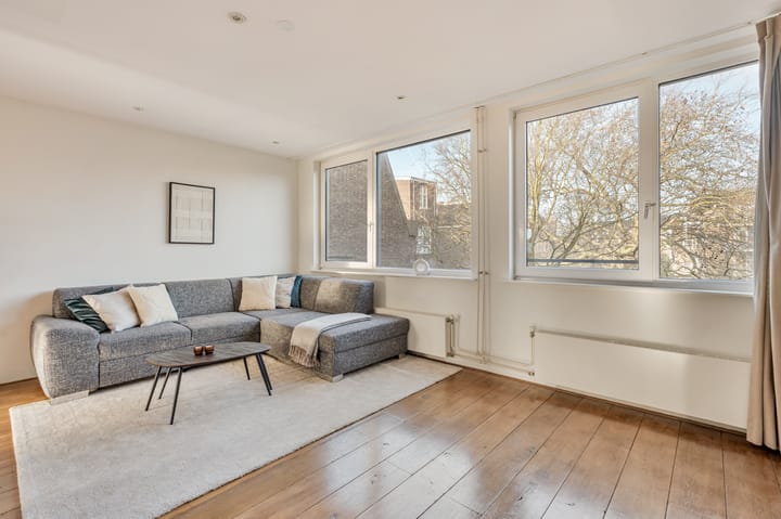 Photo 2 of Eerste Helmersstraat 100-C