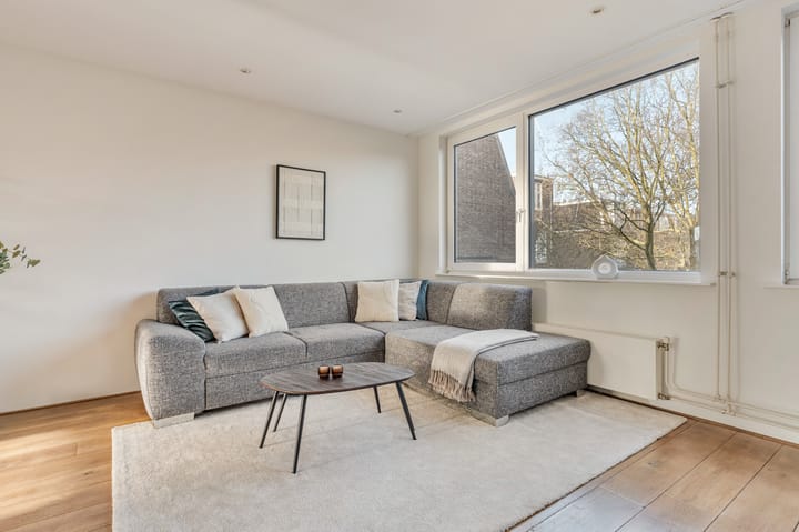 Photo 4 of Eerste Helmersstraat 100-C