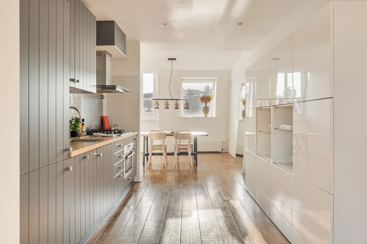 Photo 7 of Eerste Helmersstraat 100-C