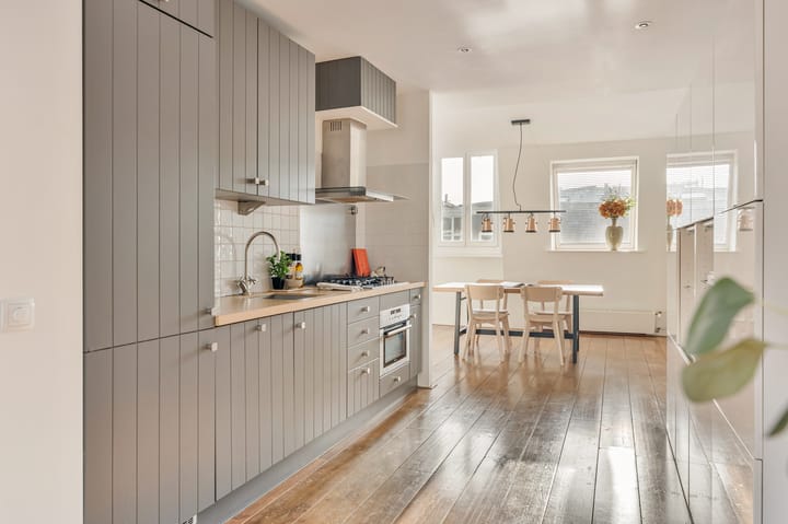 Photo 8 of Eerste Helmersstraat 100-C