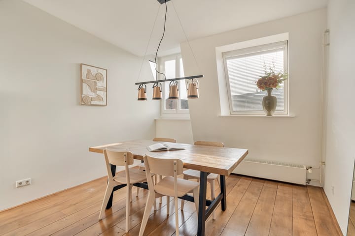 Photo 10 of Eerste Helmersstraat 100-C