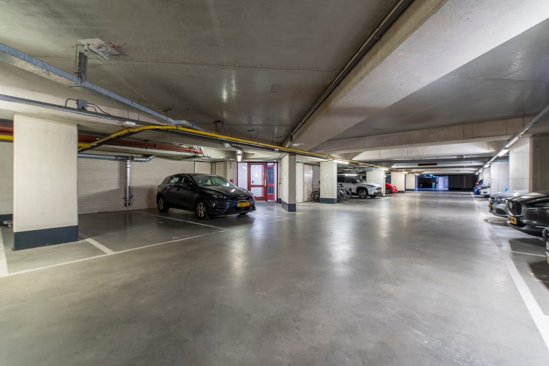 Photo 26 of Spoorlaan 79