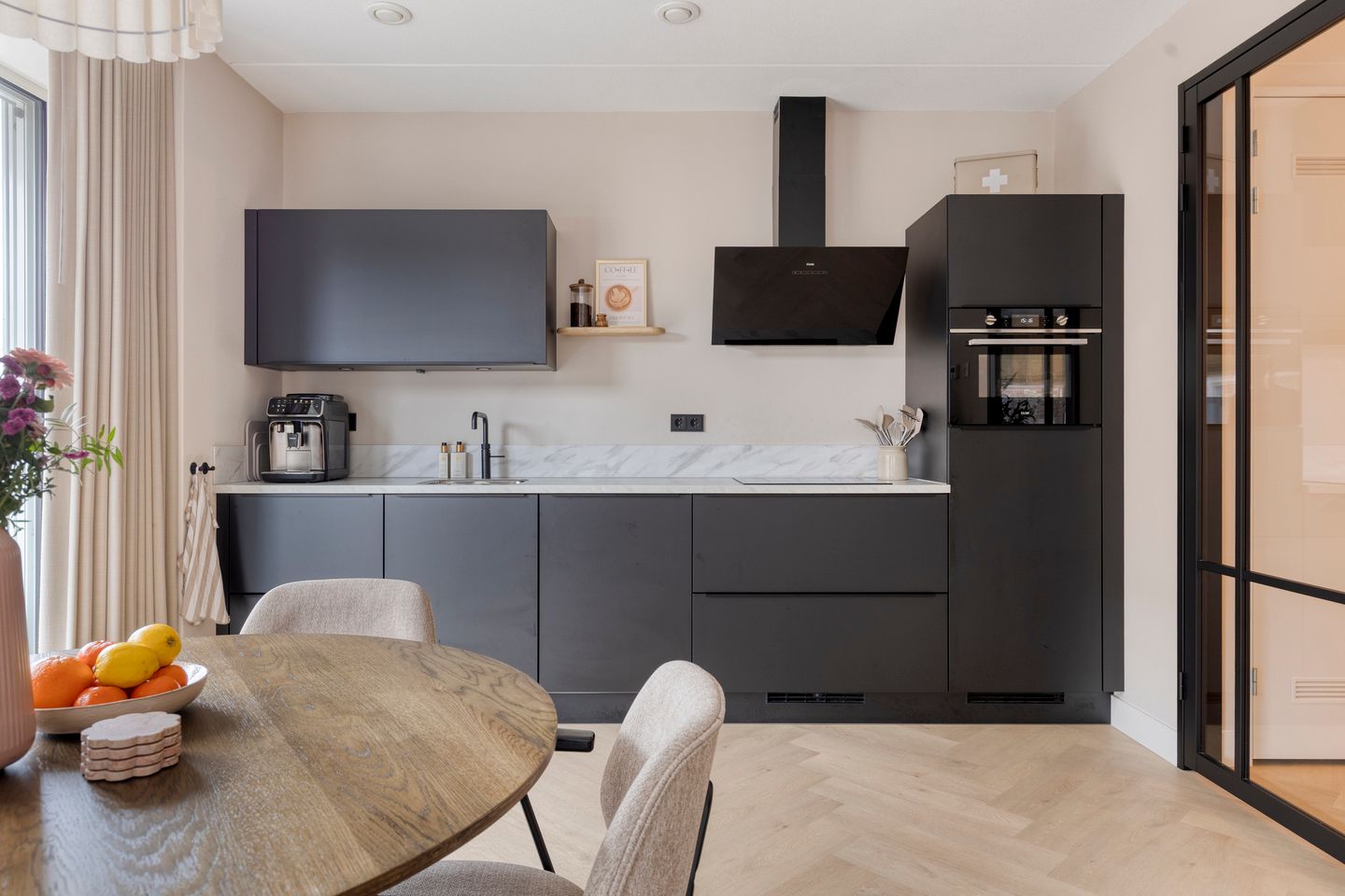 Foto 4 van Annie van Velzenhof 23