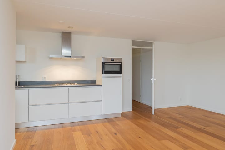 Photo 12 of Marsmanplein 146