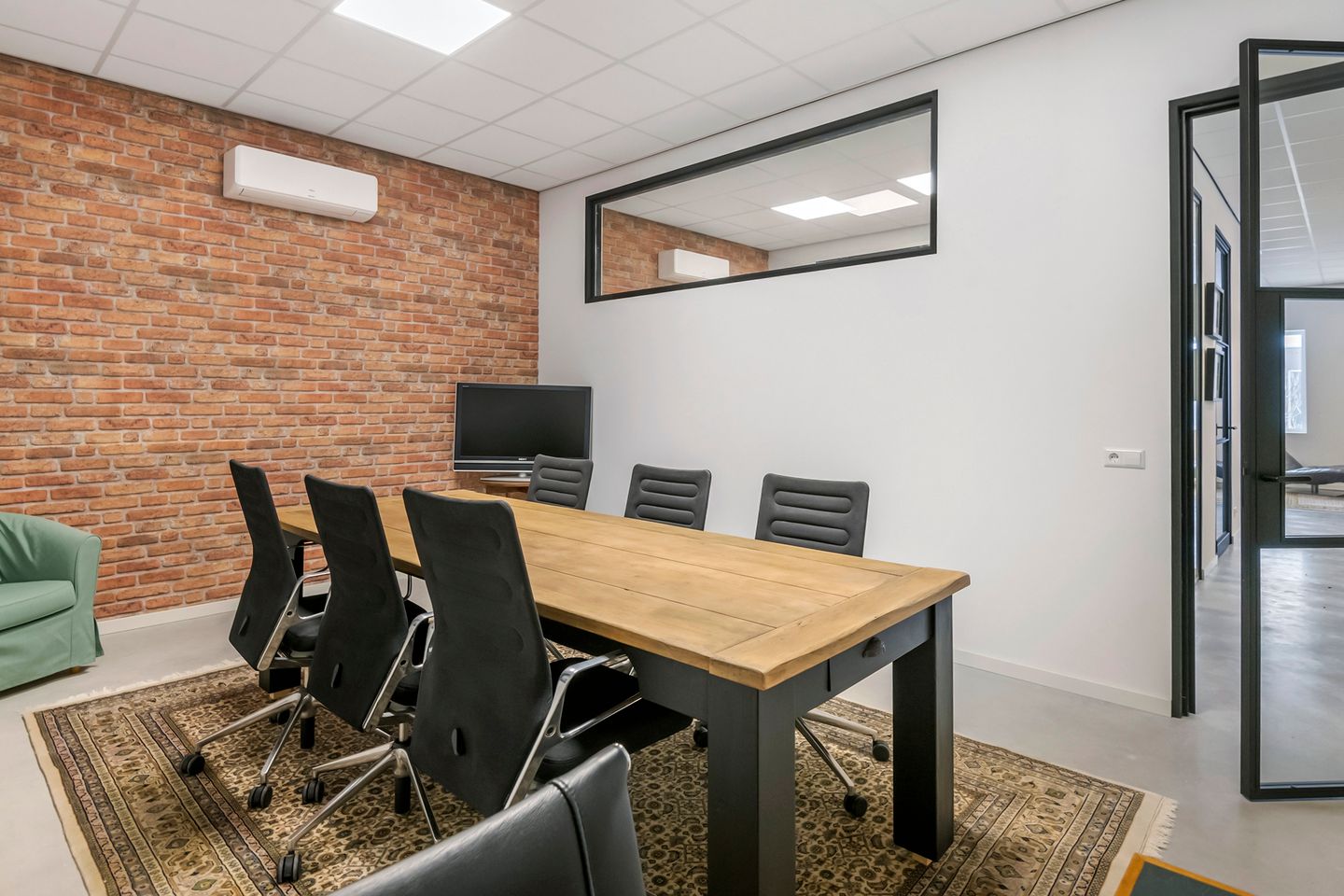 Bekijk foto 3 van Doejenburg 211-a