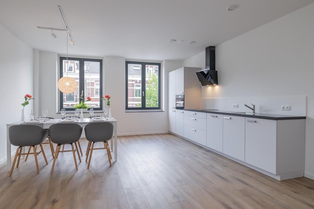 Foto 15 van Eerste Hasselaerstraat 1