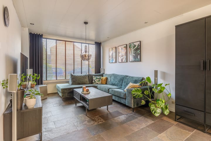 Photo 2 of P.J. Haagenstraat 22