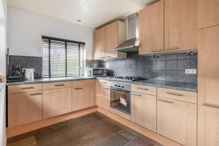 Photo 20 of P.J. Haagenstraat 22