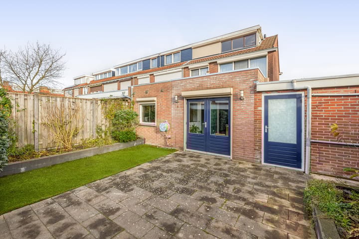 Photo 38 of P.J. Haagenstraat 22