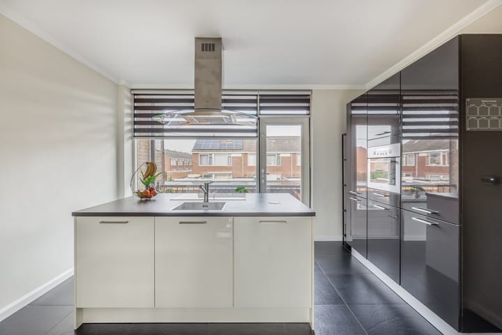 Foto 24 van Welleweg 26