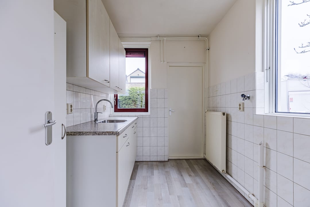 Photo 8 of Hulststraat 15