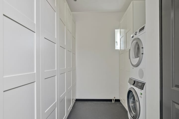 Photo 28 of Loefzijde 20