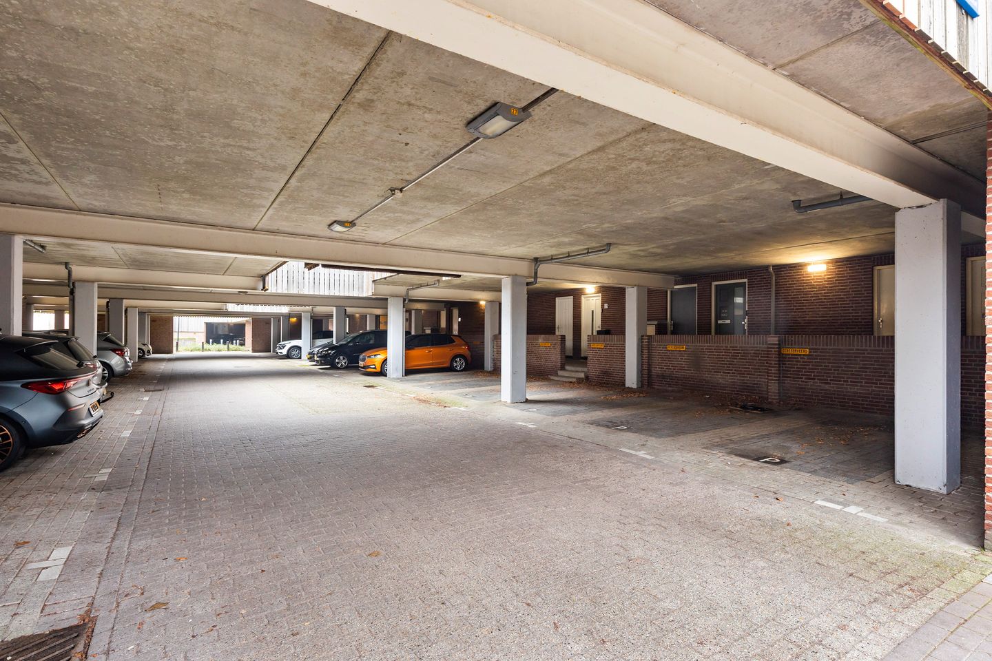 Photo 34 of Postmeestersdreef 429