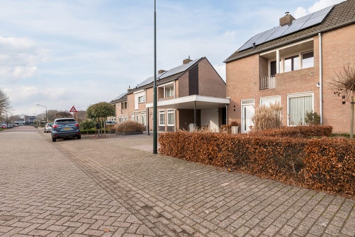 Photo 2 of Van Schaiklaan 38