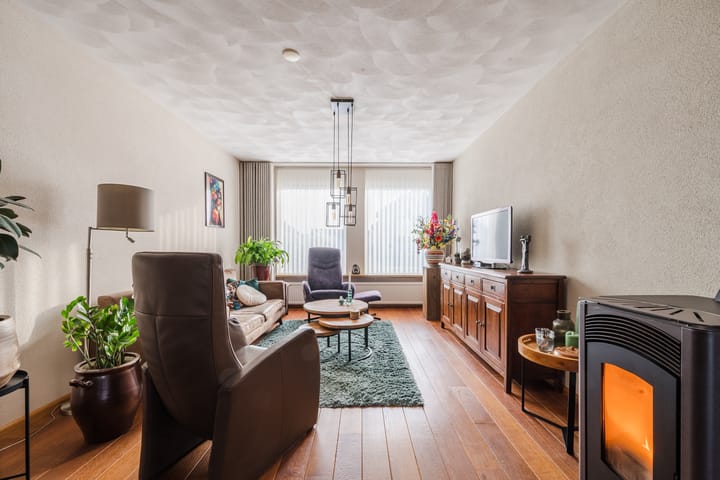 Photo 3 of Van Schaiklaan 38